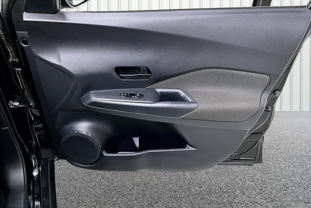 Used 2019 Nissan Kicks S FWD image 26