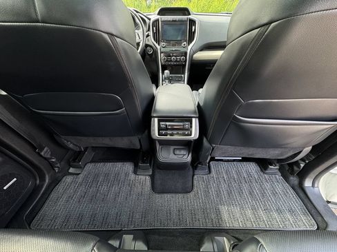 Used 2019 Subaru Ascent Limited AWD/4WD image 38