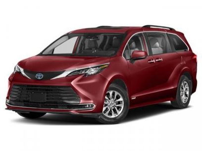 New 2024 Toyota Sienna XLE
