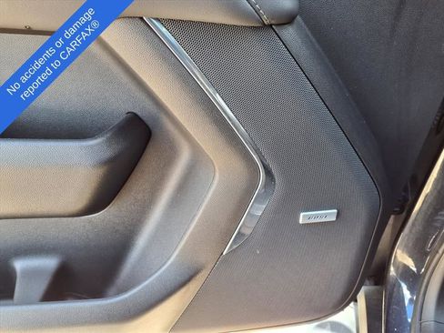 Used 2023 Chevrolet Tahoe Z71 w/ Luxury Package image 17