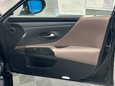 Used 2023 Lexus ES 350 image 38