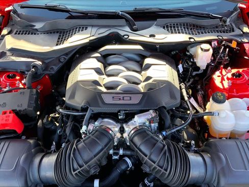 Used 2025 Ford Mustang GT RWD image 32