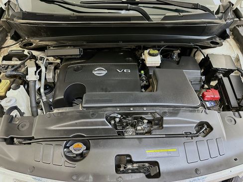 Used 2014 Nissan Pathfinder SL w/ Trailer Tow Package image 35