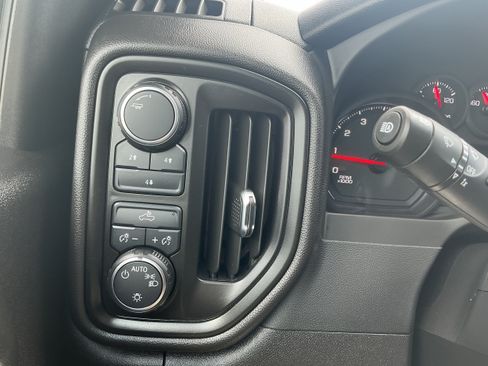 Certified 2025 Chevrolet Silverado 2500 Custom w/ Custom Convenience Package AWD/4WD image 10
