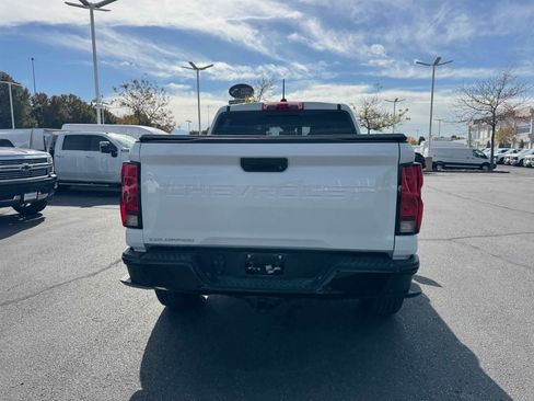 Used 2025 Chevrolet Colorado Trail Boss image 6