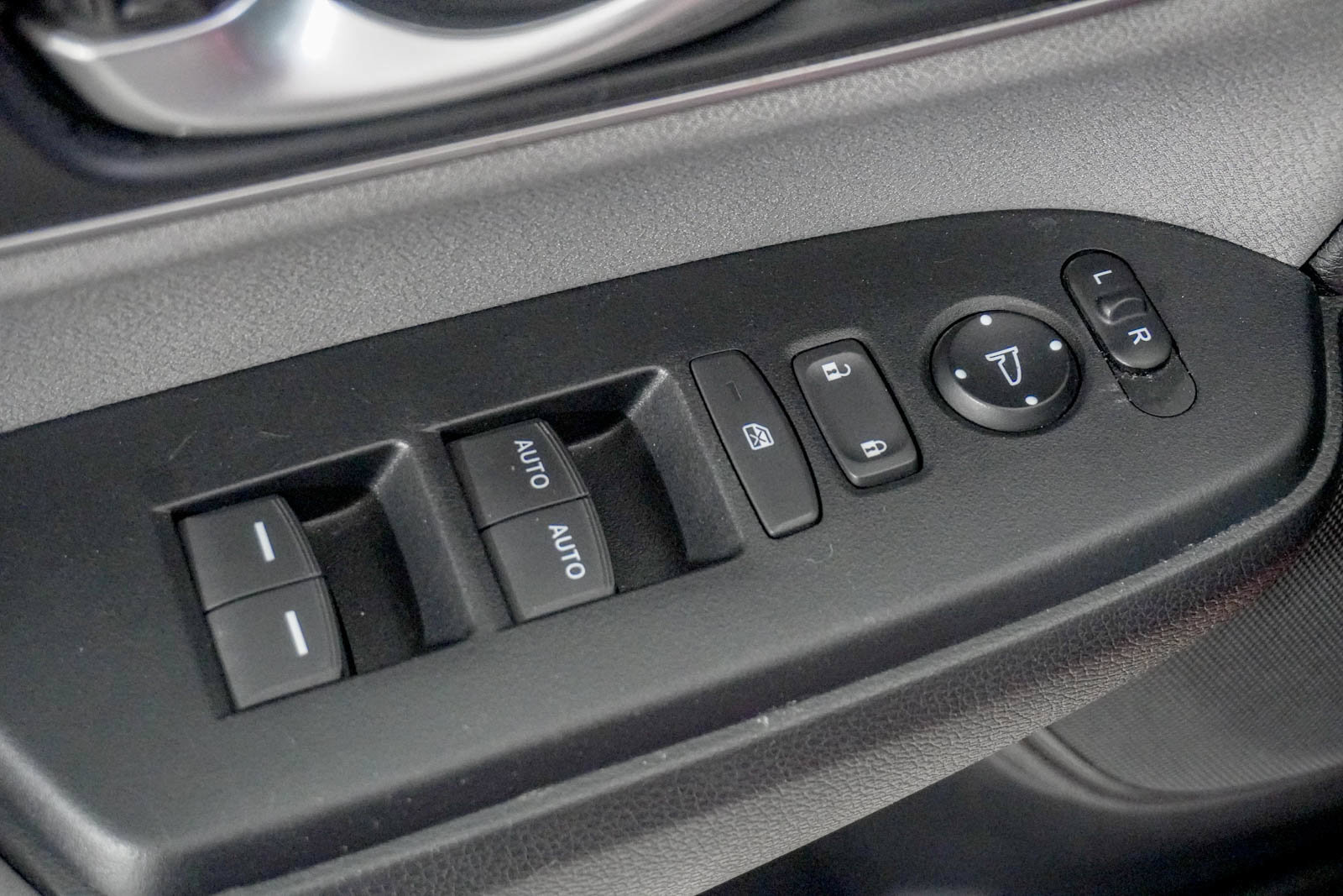 Used 2022 Honda CR-V EX image 17