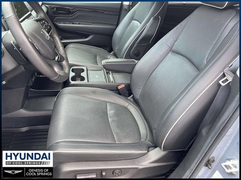 Used 2025 Honda Odyssey Elite image 15