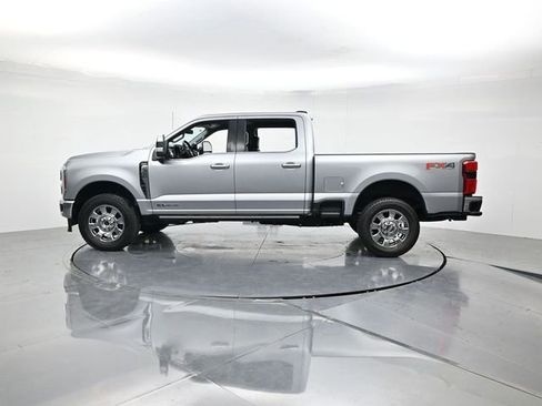 Certified 2024 Ford F350 Lariat w/ Lariat Ultimate Package AWD/4WD image 7