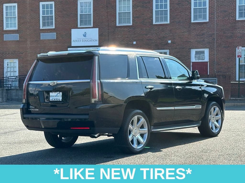 Used 2017 Cadillac Escalade Luxury RWD image 8