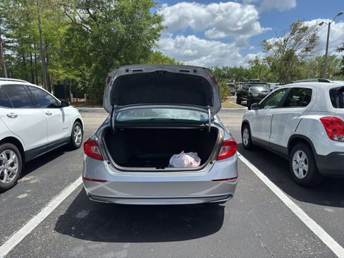 Used 2020 Honda Accord EX-L image 11