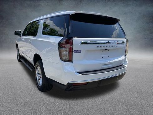 Used 2021 Chevrolet Suburban LT w/ Luxury Package AWD/4WD image 28