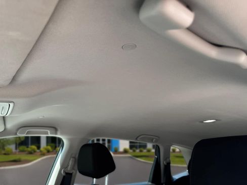 Used 2025 Honda CR-V LX image 14