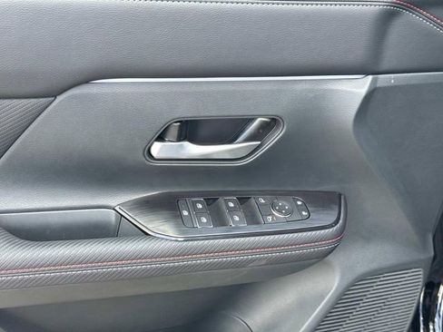 New 2025 Nissan Kicks SR w/ SR Premium Package image 22