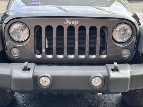 Used 2018 Jeep Wrangler Unlimited Sport S image 10
