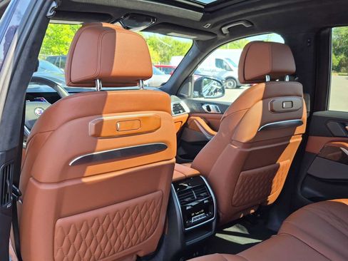 Used 2024 BMW ALPINA XB7 AWD/4WD image 19