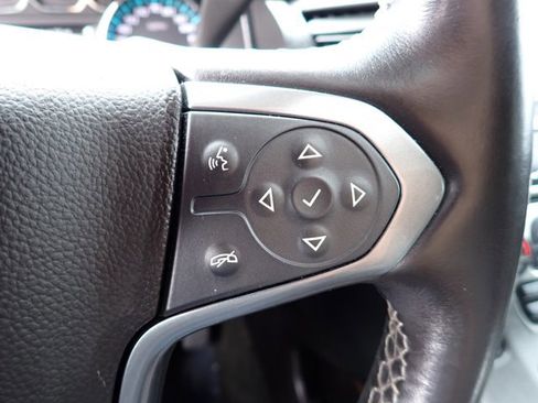Used 2015 Chevrolet Suburban LT AWD/4WD image 23
