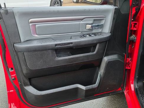 Used 2022 RAM 1500 Classic SLT image 22