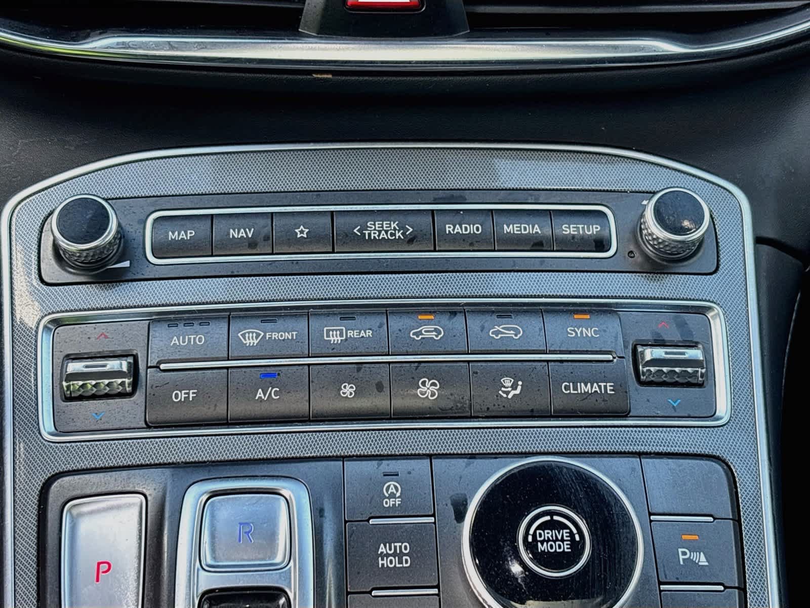 Used 2023 Hyundai Santa Fe Calligraphy FWD image 16