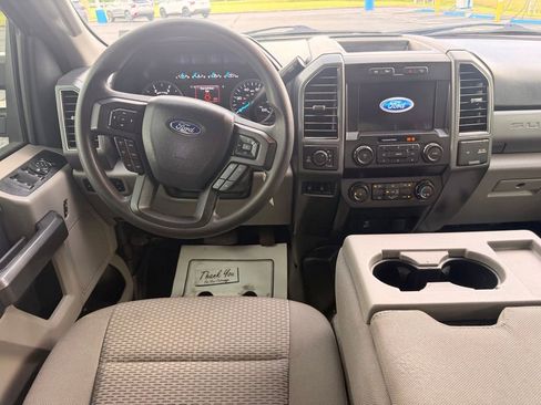 Used 2022 Ford F250 XLT w/ FX4 Off-Road Package AWD/4WD image 13