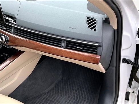 Used 2020 Audi A4 2.0T Premium w/ Convenience Package image 16