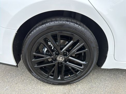 Used 2026 Toyota Camry SE w/ Convenience Package image 17