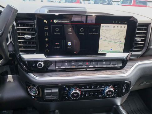 New 2026 GMC Sierra 2500 SLT w/ SLT Convenience Package AWD/4WD image 16