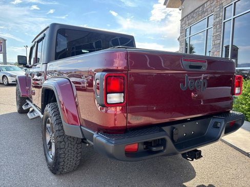 Used 2021 Jeep Gladiator Sport image 3