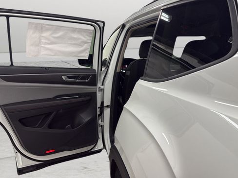 New 2026 Volkswagen Atlas Peak Edition AWD/4WD image 31
