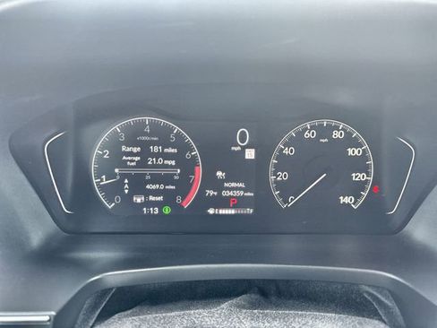 Used 2025 Honda Pilot TrailSport image 24