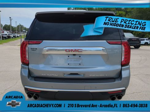 Used 2023 GMC Yukon XL Denali AWD/4WD image 5