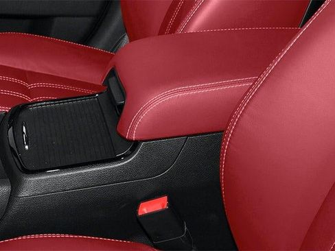 Used 2013 Chrysler 300 S image 16