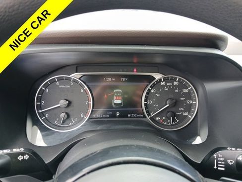 Used 2023 Nissan Rogue SV AWD/4WD image 22