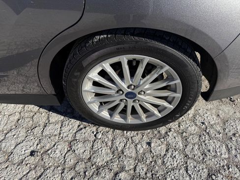 Used 2013 Ford C-MAX SE image 10