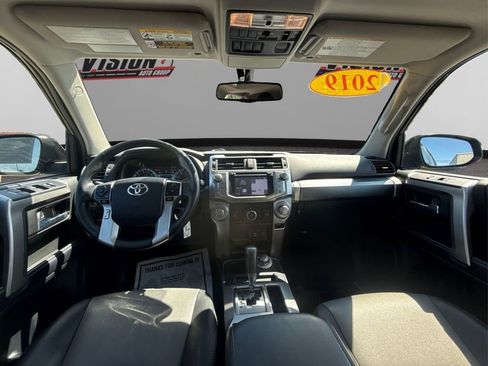 Used 2019 Toyota 4Runner SR5 Premium image 24