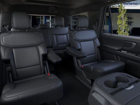 New 2025 Ford Expedition Platinum w/ Stealth Appearance Package image 11