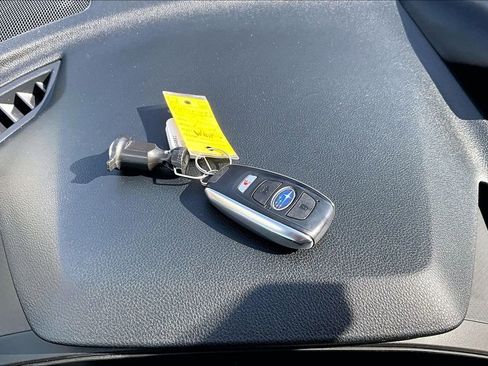 Used 2023 Subaru Forester Premium AWD/4WD image 12