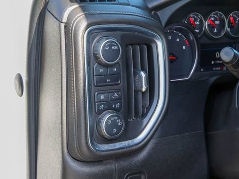 Used 2022 Chevrolet Silverado 2500 LT w/ Convenience Package AWD/4WD image 12