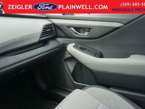 Used 2023 Subaru Outback Premium AWD/4WD image 30