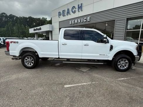 Used 2019 Ford F350 Lariat w/ Lariat Ultimate Package AWD/4WD image 3