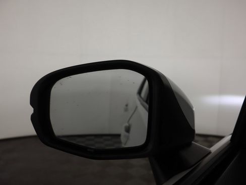 Used 2023 Honda HR-V LX image 33