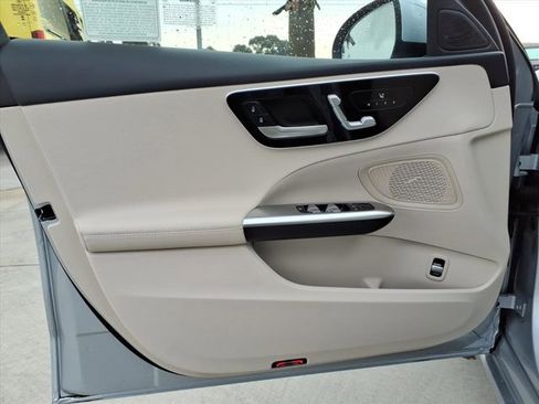 Used 2025 Mercedes-Benz C 300 4MATIC Sedan image 13