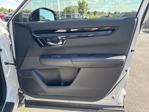 Used 2025 Honda CR-V Sport Touring image 40