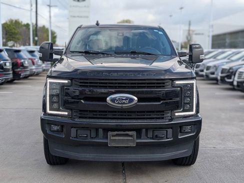 Used 2019 Ford F250 Lariat w/ Lariat Ultimate Package image 2