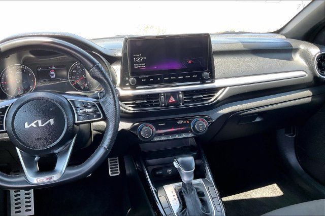 Used 2023 Kia Forte GT-Line w/ GT-Line Premium Package FWD image 5