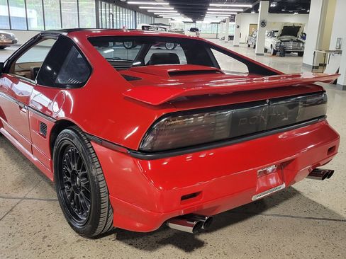 Used 1988 Pontiac Fiero GT RWD image 13