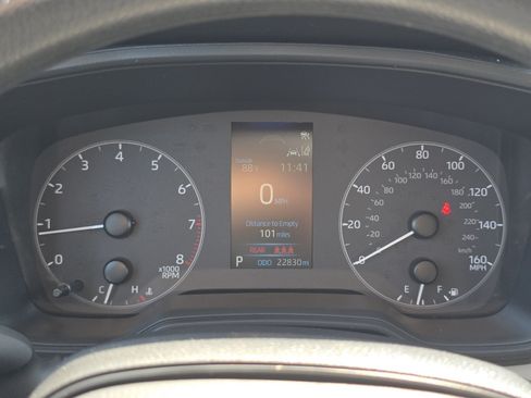 Used 2024 Toyota Corolla Cross L AWD/4WD image 25