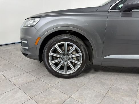 Used 2019 Audi Q7 3.0T Premium Plus w/ Premium Plus Package AWD/4WD image 12