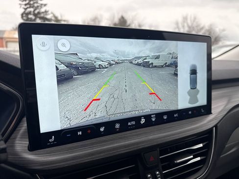 Used 2025 Ford Escape Platinum image 33