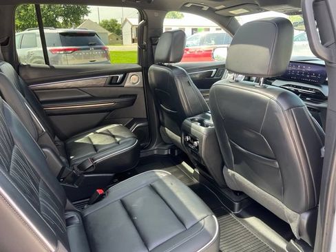Used 2025 Buick Enclave Avenir w/ Super Cruise Package AWD/4WD image 20