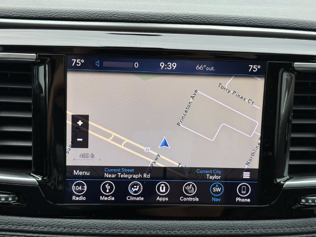 Used 2019 Chrysler Pacifica Limited FWD image 16